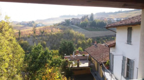  Agriturismo La Terrazza sul Bosco  Бароло